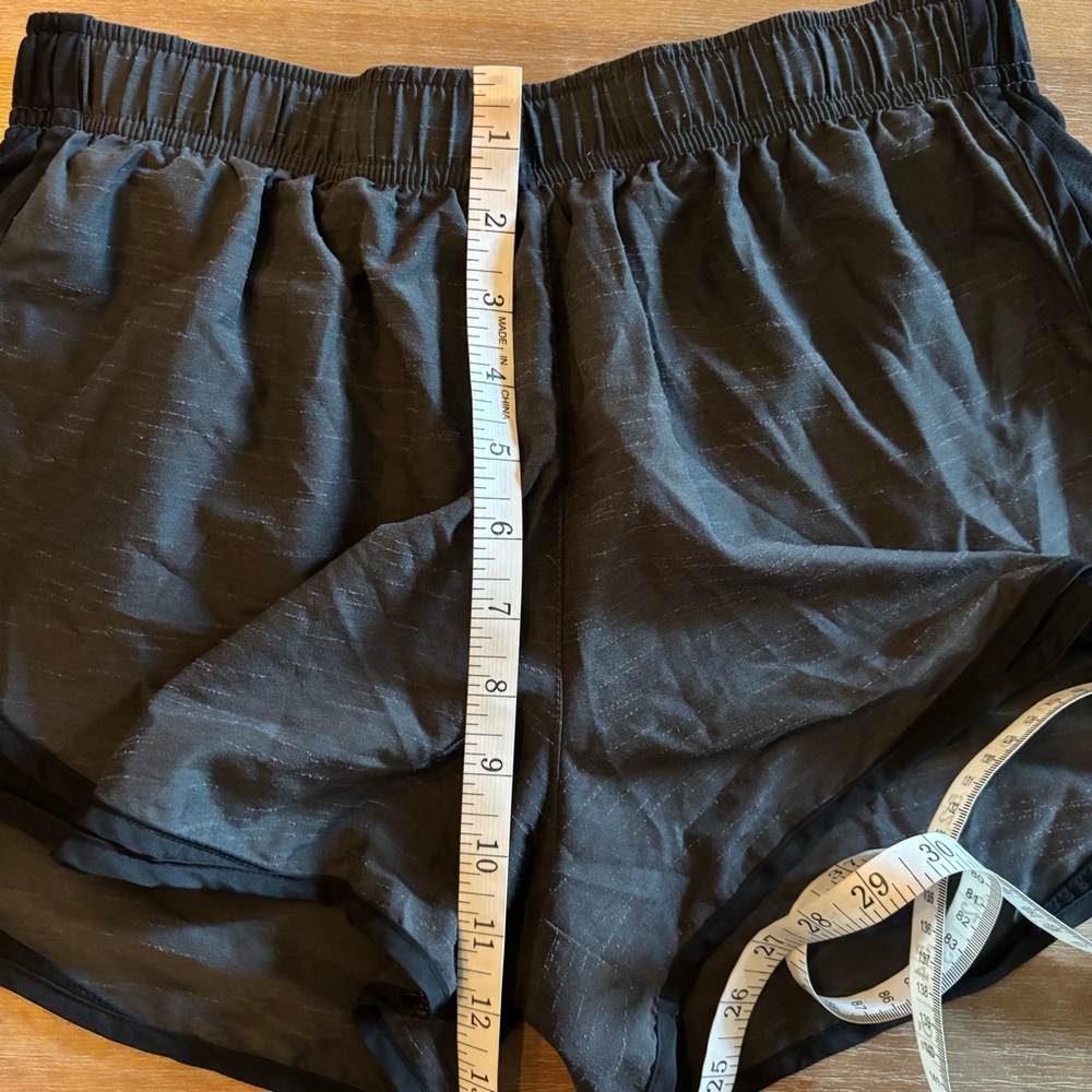 Nike Tempo Dri-FIT Running Shorts in Gray Black Combo, Lined, Size Medium. - Picture 7 of 7